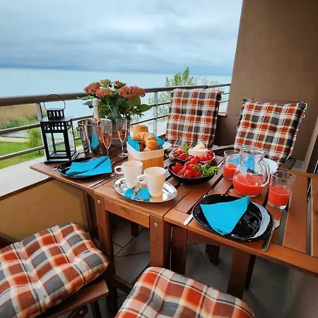 Vitorlas Panorama Wellness Apartman Club 218 *