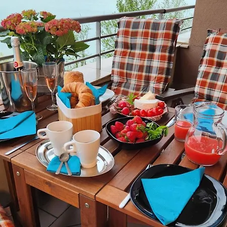 Vitorlas Panorama Wellness Apartman Club 218 * Siófok
